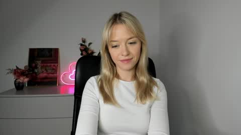 Cindy online show from December 2024 09:29:02 AM