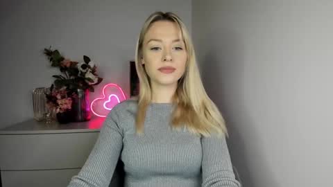 Cindy online show from December 2024 07:02:02 AM