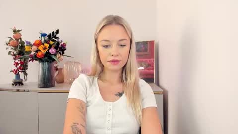 Cindy online show from September 2025 05:29:01 AM