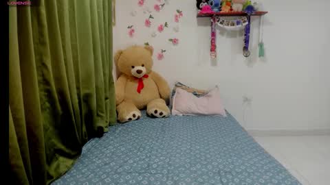 perla online show from February 2026 02:32:01 AM