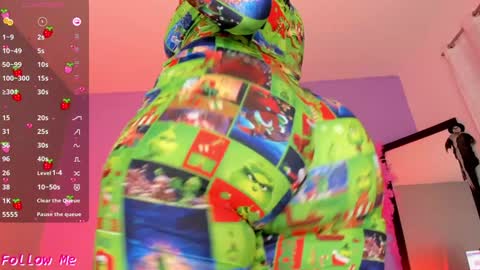 Snapshot of perla_hott1 chatting on December 2024 09:26:01 PM Perla online show from December 2024 09:26:01 PM