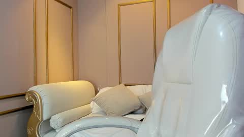 Snapshot of perlapreciosa chatting on November 2025 04:22:01 AM PerlaPreciosa online show from November 2025 04:22:01 AM