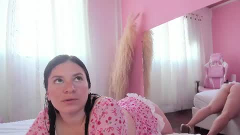 Snapshot of persefone_saira chatting on June 2026 12:14:02 PM Marie online show from June 2026 12:14:02 PM