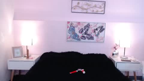 Snapshot of persefyre chatting on December 2025 11:59:02 AM Persefone online show from December 2025 11:59:02 AM