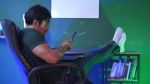 Snapshot of perseoo_88 chatting on December 2024 05:55:01 PM andres online show from December 2024 05:55:01 PM