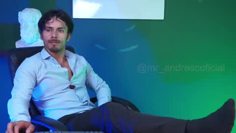 Snapshot of perseoo_88 chatting on December 2024 12:05:01 AM andres online show from December 2024 12:05:01 AM