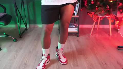 Snapshot of perseoo_88 chatting on December 2024 05:25:01 PM andres online show from December 2024 05:25:01 PM