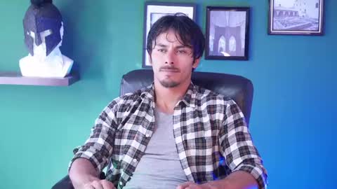 Snapshot of perseoo_88 chatting on January 2025 08:00:01 PM andres online show from January 2025 08:00:01 PM