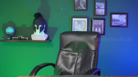 Snapshot of perseoo_88 chatting on March 2025 12:23:02 PM andres online show from March 2025 12:23:02 PM