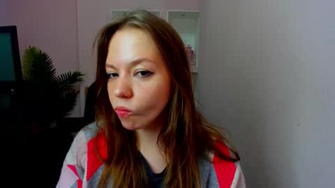 Snapshot of persinaky chatting on September 2025 08:19:01 PM horror flying on the wings of the night.... online show from September 2025 08:19:01 PM