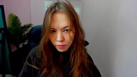 Snapshot of persinaky chatting on September 2025 06:32:02 PM horror flying on the wings of the night.... online show from September 2025 06:32:02 PM