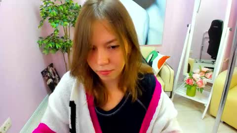 Snapshot of persinaky chatting on February 2026 08:47:01 PM horror flying on the wings of the night.... online show from February 2026 08:47:01 PM