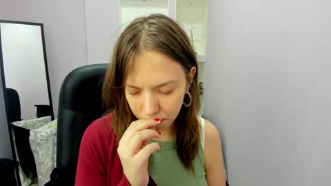 Snapshot of persinaky chatting on February 2026 06:02:02 AM horror flying on the wings of the night.... online show from February 2026 06:02:02 AM