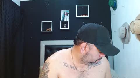 Carlos online show from January 2025 02:00:01 PM