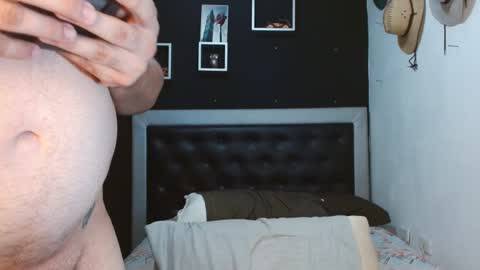 Carlos online show from February 2025 09:57:01 PM