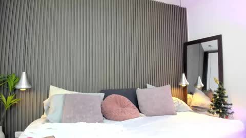 Lizza online show from December 2025 11:30:02 AM