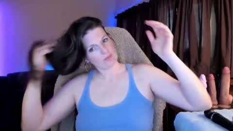 Kelly online show from October 2025 06:49:02 PM