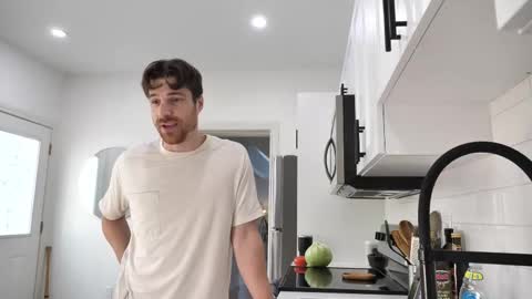 Peter Parker online show from November 2025 07:16:01 PM