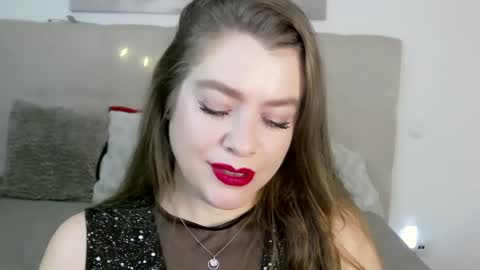 Peters Emily online show from December 2024 06:28:02 PM