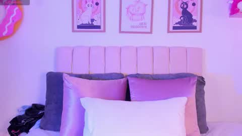 Im Rosse but u can call me Rossie or Rosita . online show from October 2025 02:45:02 AM