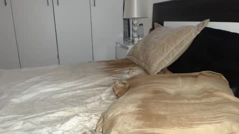 Snapshot of petite_danielle chatting on November 2025 08:55:01 PM petite_danielle online show from November 2025 08:55:01 PM