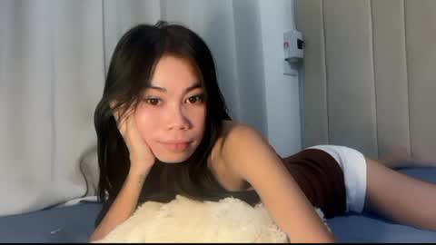Snapshot of petite_kaye chatting on June 2026 08:50:01 AM petite_kaye online show from June 2026 08:50:01 AM
