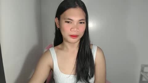 petite_pauline online show from February 2026 11:42:01 AM