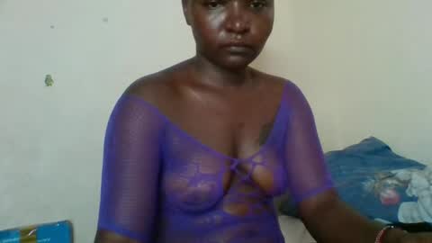 petite_shan online show from February 2026 04:21:01 AM