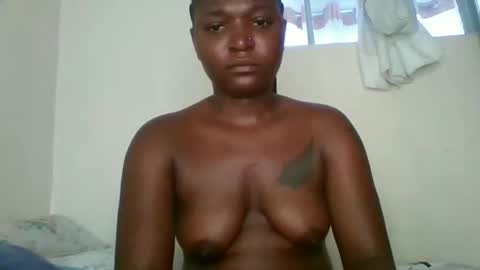 petite_shan online show from May 2026 09:39:02 AM