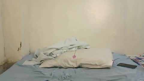 Snapshot of petite_sunshinee chatting on February 2026 01:10:01 PM Petite Sunshine online show from February 2026 01:10:01 PM