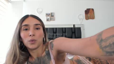 Snapshot of petitealejats chatting on December 2024 02:41:02 PM PetiteAlejaTs online show from December 2024 02:41:02 PM