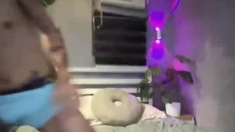 Snapshot of petiteasianx chatting on December 2025 01:42:01 PM Vrin online show from December 2025 01:42:01 PM