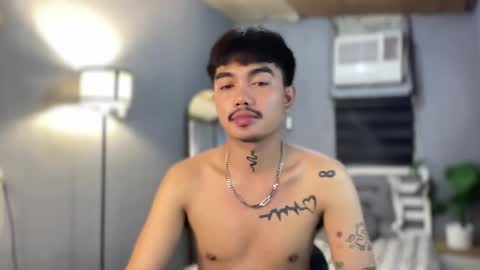 Snapshot of petiteasianx chatting on January 2026 07:39:02 PM Vrin online show from January 2026 07:39:02 PM