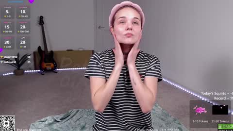 Snapshot of petitebrat chatting on January 2025 11:30:01 PM PiperAvery online show from January 2025 11:30:01 PM