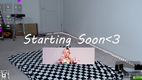 Snapshot of petitebrat chatting on January 2025 06:32:02 PM PiperAvery online show from January 2025 06:32:02 PM