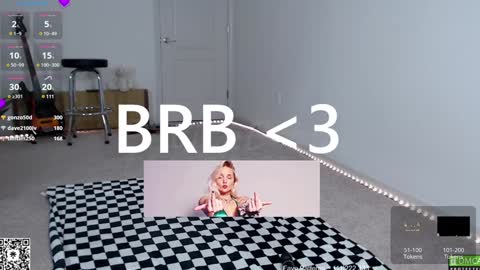 Snapshot of petitebrat chatting on January 2025 09:36:01 PM PiperAvery online show from January 2025 09:36:01 PM