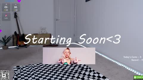 Snapshot of petitebrat chatting on January 2025 09:05:02 PM PiperAvery online show from January 2025 09:05:02 PM