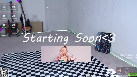 Snapshot of petitebrat chatting on February 2025 05:15:01 PM PiperAvery online show from February 2025 05:15:01 PM