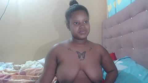 petitechocolatemommy online show from November 2025 07:06:01 PM