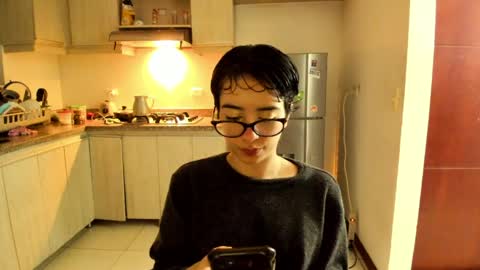 Lunna online show from May 2026 01:25:01 AM