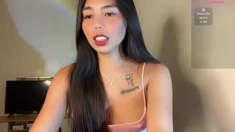 Snapshot of petitegirlx69 chatting on December 2024 11:39:01 PM miss lisa online show from December 2024 11:39:01 PM