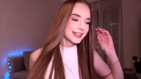 Petitegonwiild online show from June 2026 04:08:02 PM