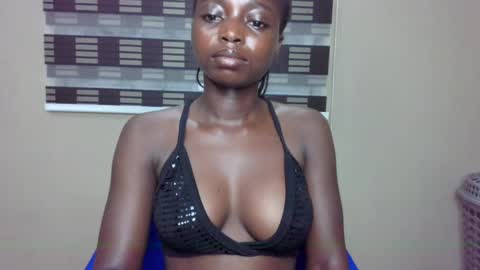 Snapshot of petitexxebony chatting on May 2026 07:34:02 PM petitexxebony online show from May 2026 07:34:02 PM