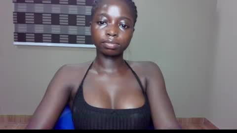 Snapshot of petitexxebony chatting on May 2026 05:32:02 PM petitexxebony online show from May 2026 05:32:02 PM