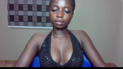 Snapshot of petitexxebony chatting on June 2026 07:50:01 PM petitexxebony online show from June 2026 07:50:01 PM