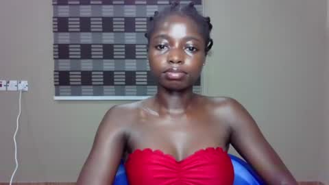 Snapshot of petitexxebony chatting on June 2026 08:04:01 PM petitexxebony online show from June 2026 08:04:01 PM