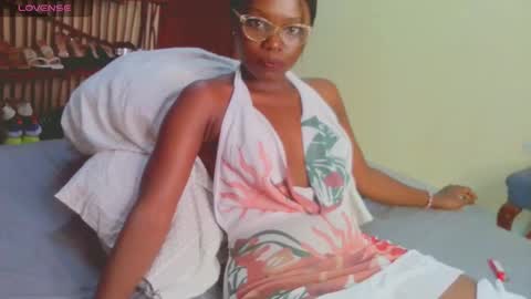 pettitemellany online show from January 2025 08:29:01 PM