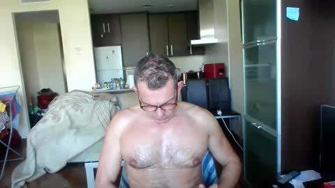 Snapshot of pg19clp4191zm chatting on November 2025 12:05:02 PM Alex online show from November 2025 12:05:02 PM