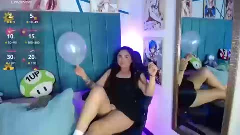 Phamela Holter online show from October 2025 09:28:02 PM