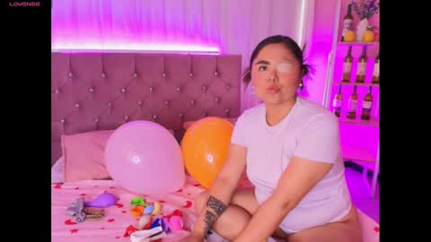 Phamela Holter online show from October 2025 03:07:01 PM